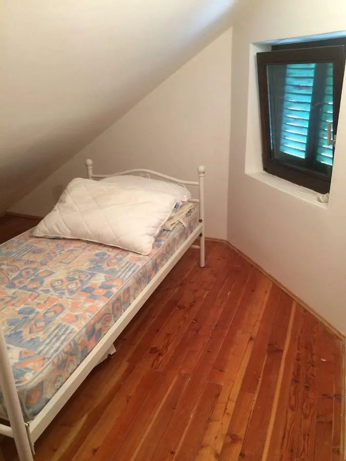 Apartments Pupa Ugljan