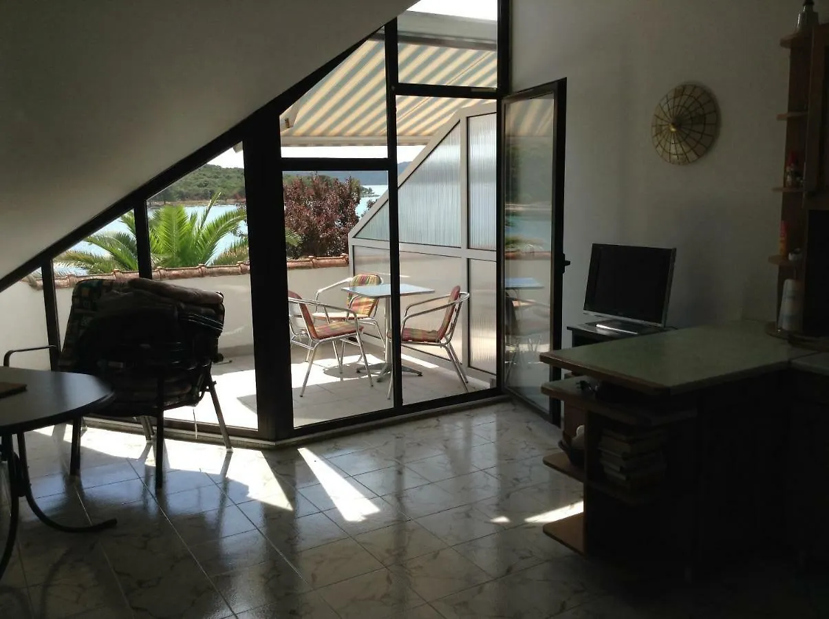 Apartments Pupa Ugljan Croatia