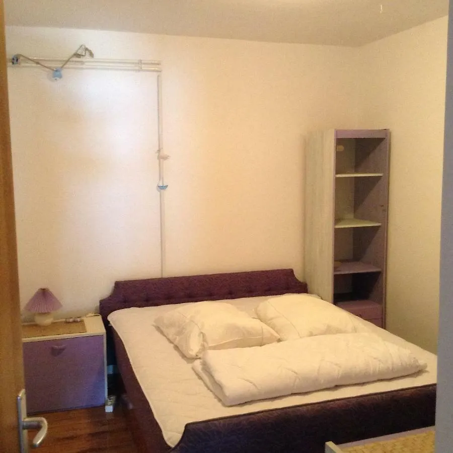 Apartments Pupa Ugljan Croatia